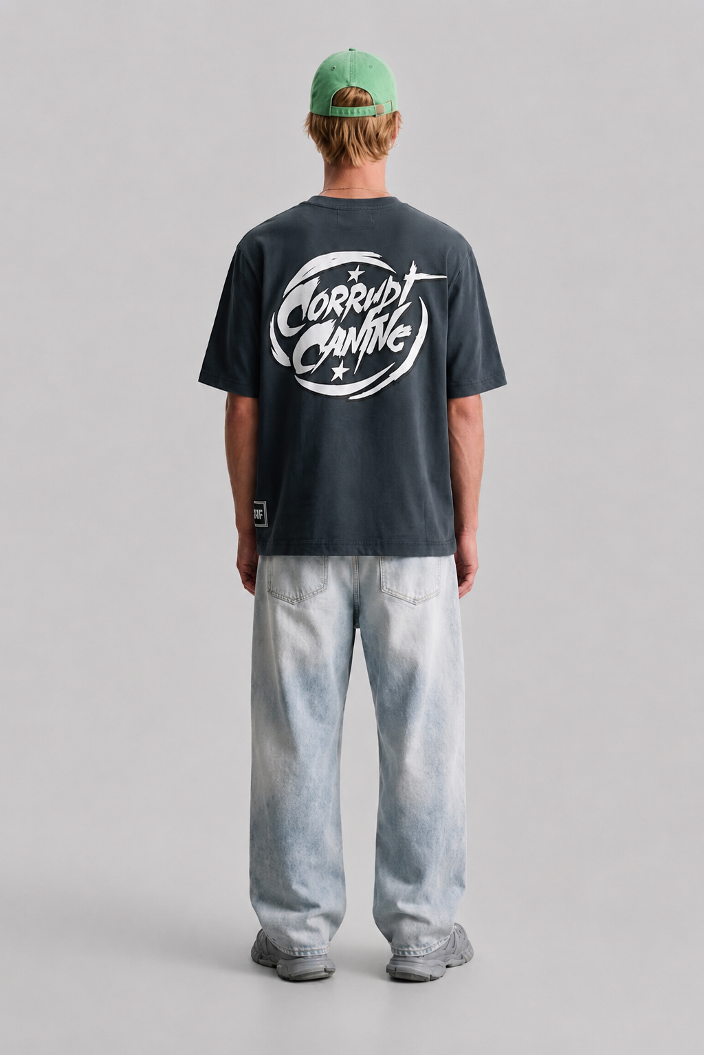 T-SHIRT
